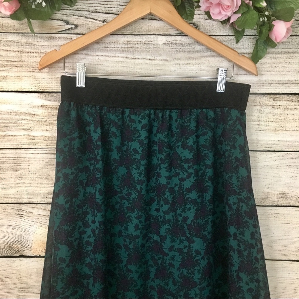 Lularoe | Teal/Plum Printed Lola Skirt Size Medium
